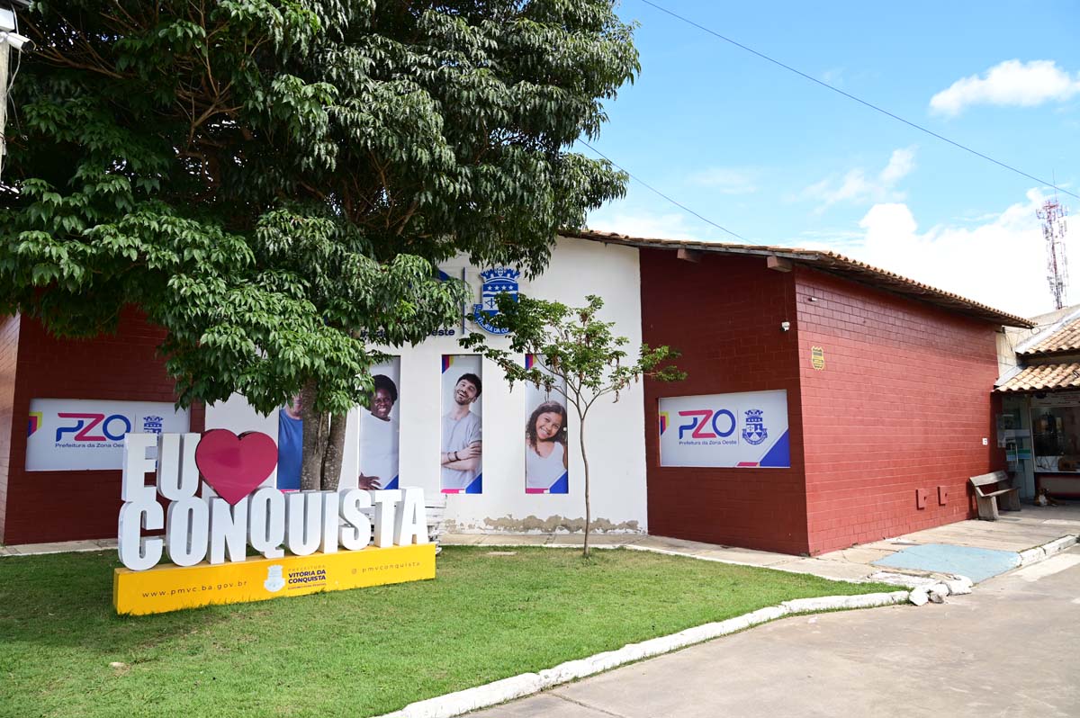 Fachada da Prefeitura da Zona Oeste de Vitória da Conquista